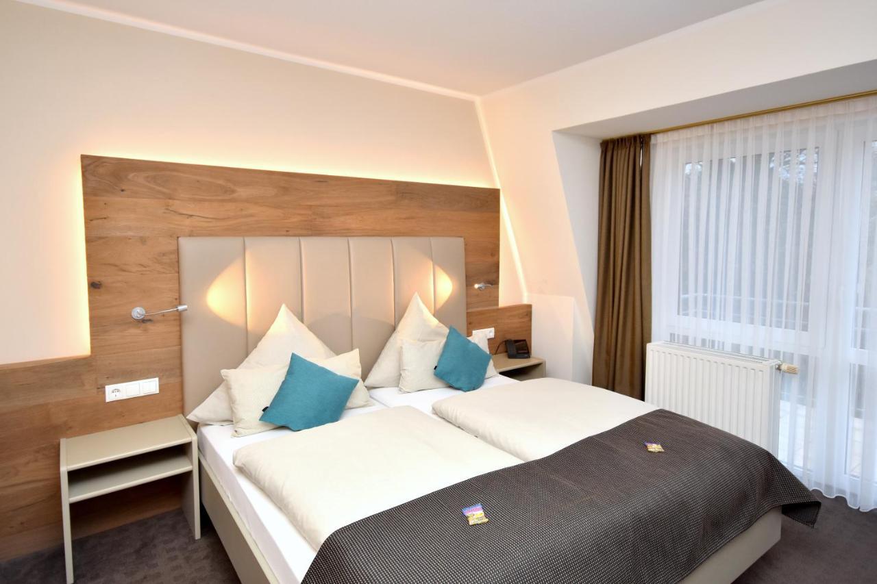 Kirchhatten Hotel & Restaurant Zum Deutschen Hause מראה חיצוני תמונה