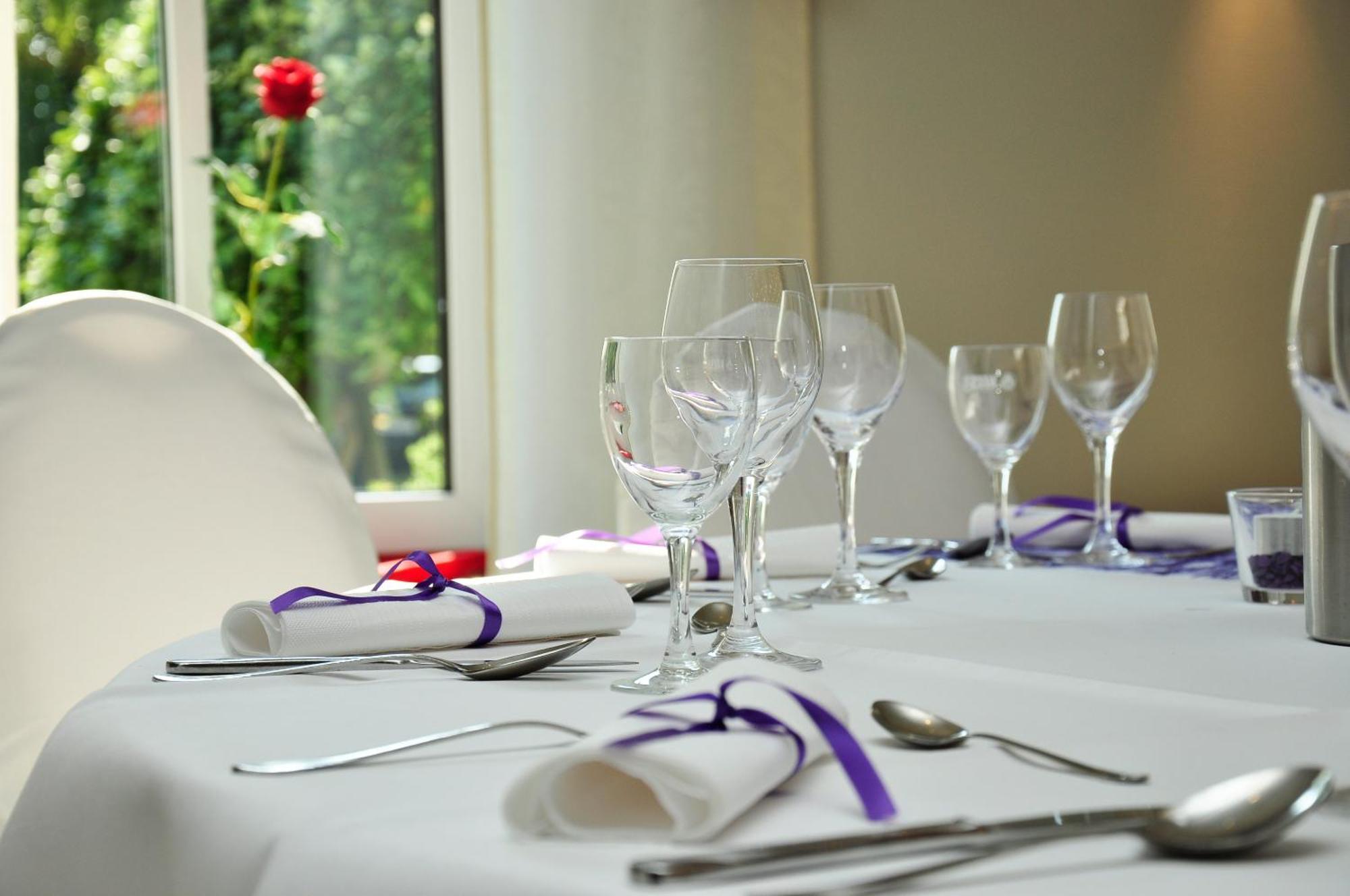 Kirchhatten Hotel & Restaurant Zum Deutschen Hause מראה חיצוני תמונה