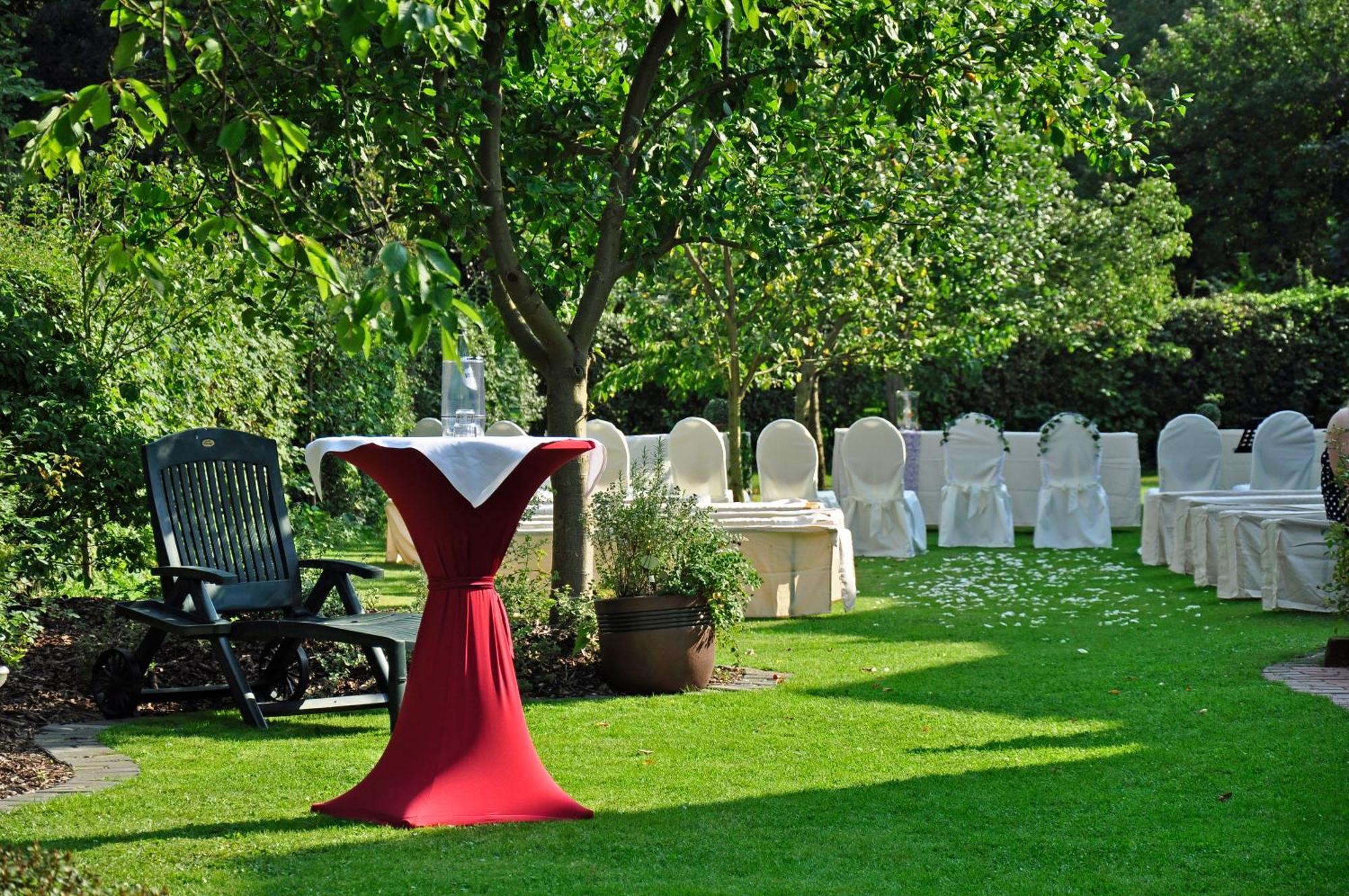 Kirchhatten Hotel & Restaurant Zum Deutschen Hause מראה חיצוני תמונה