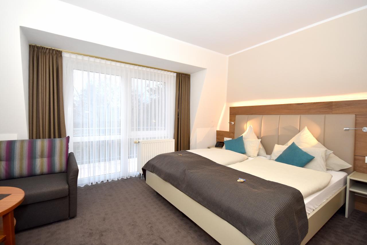 Kirchhatten Hotel & Restaurant Zum Deutschen Hause מראה חיצוני תמונה