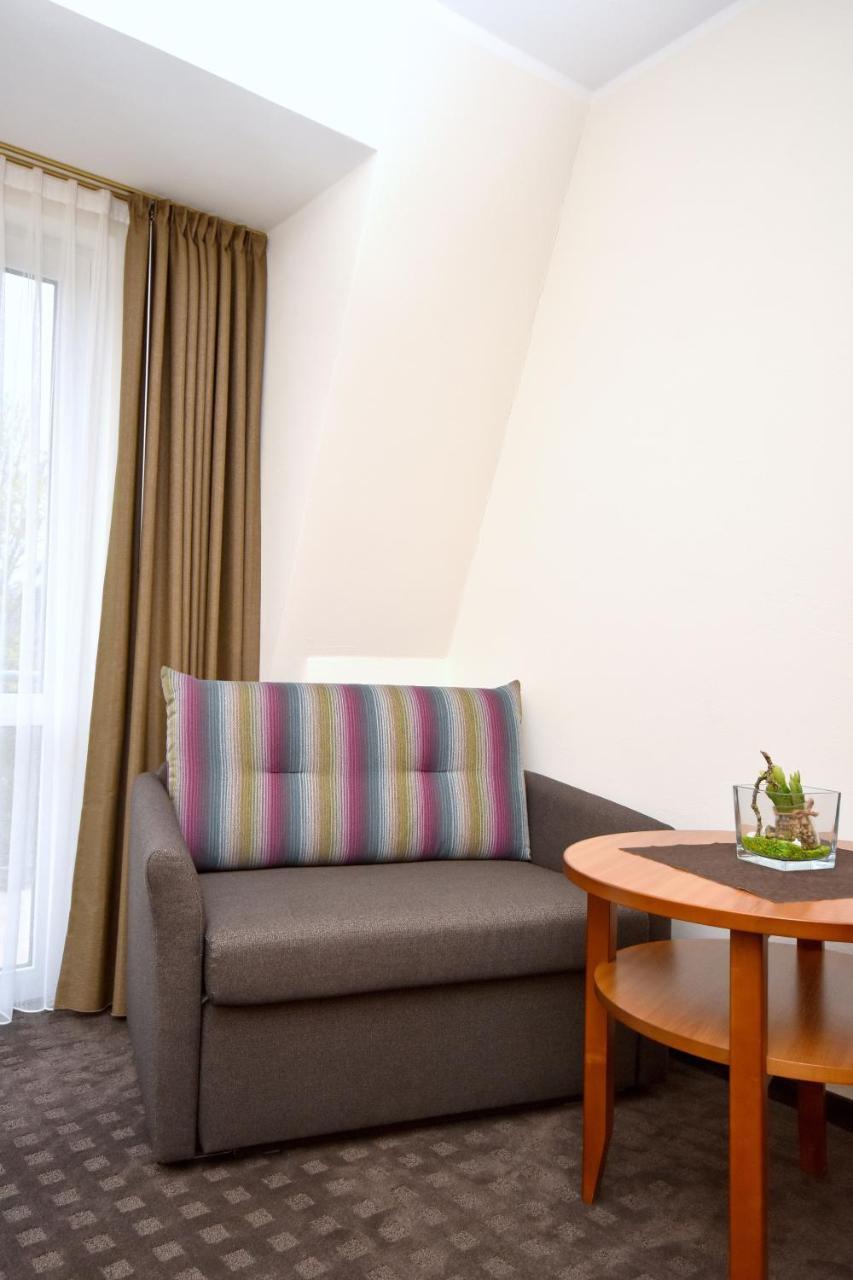 Kirchhatten Hotel & Restaurant Zum Deutschen Hause מראה חיצוני תמונה