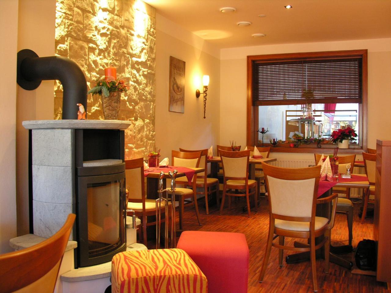 Kirchhatten Hotel & Restaurant Zum Deutschen Hause מראה חיצוני תמונה